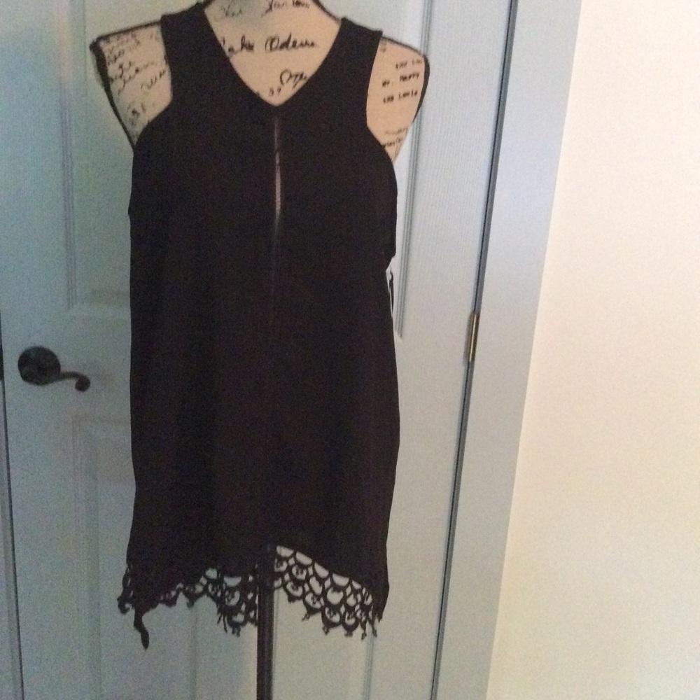 💚Doe & Rae NWT sleeveless top